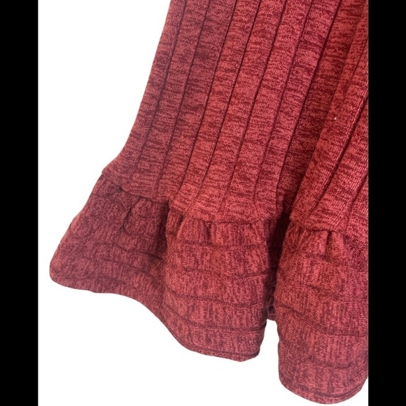- NWT Burgundy Heather Anthropologie Pauline Ruffled Knit MIDI Skirt Maroon - Picture 9 of 12
